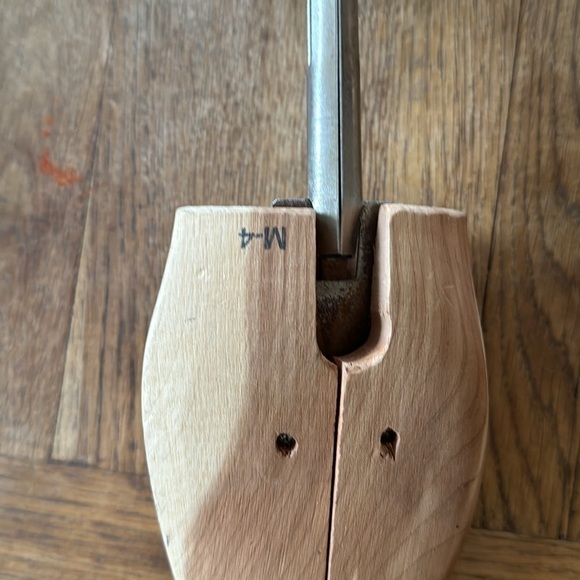 J & M wood shoe expanders M-4 - Picture 3 of 3